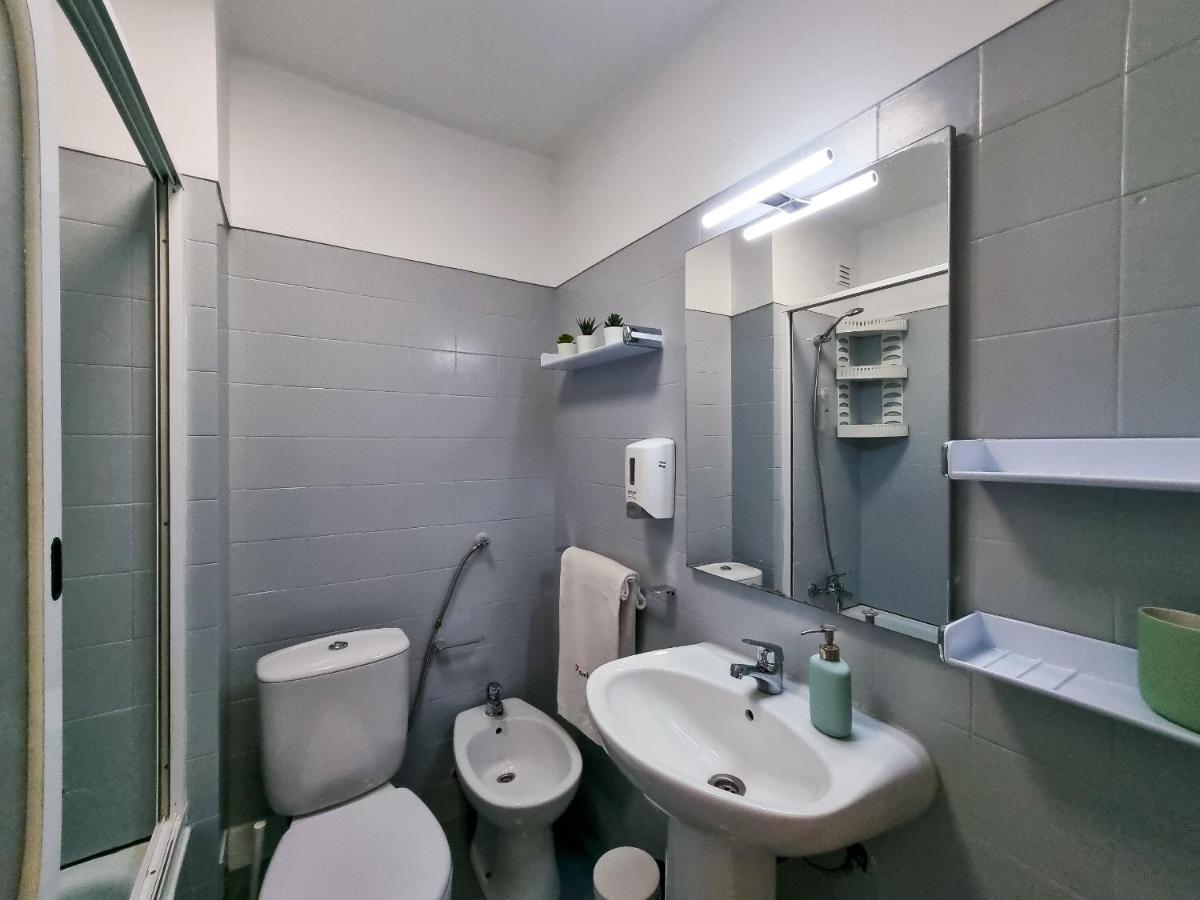 Flh Faro Family Flat With Balcony Apartment Bagian luar foto