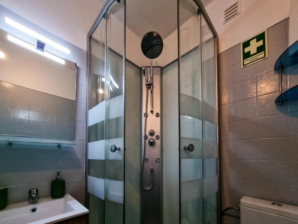 Flh Faro Family Flat With Balcony Apartment Bagian luar foto